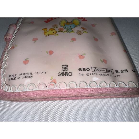 RARE VTG 1976 My Melody SANRIO Pouch Handkerchief Pocket Mirror & Comb Japan - Picture 8 of 15